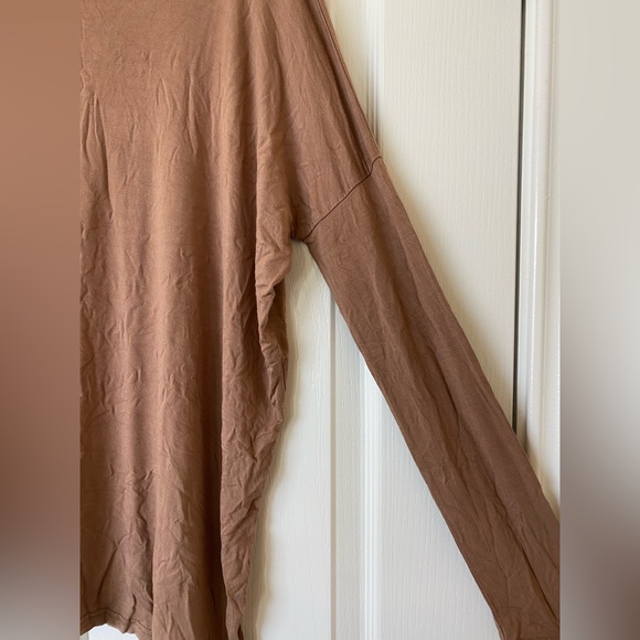 Piko Long Sleeve Flowy Top - Picture 5 of 5